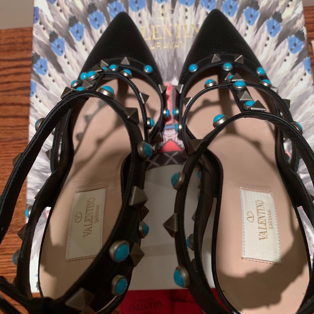 🆕 VALENTINO GARVANI African Rockstud Pump heel - Picture 5 of 8